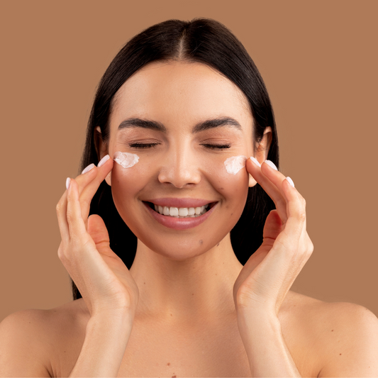 The Ultimate Dry Skin Routine: Heal, Hydrate and Glow Naturally